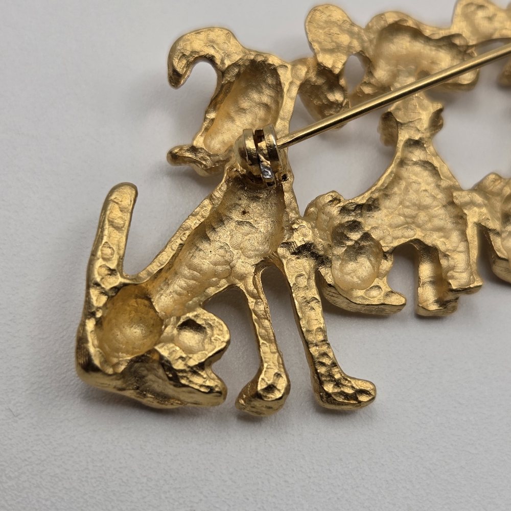 Gold Tone Puppy Dog Brooch Pin - Picture 6 of 11
